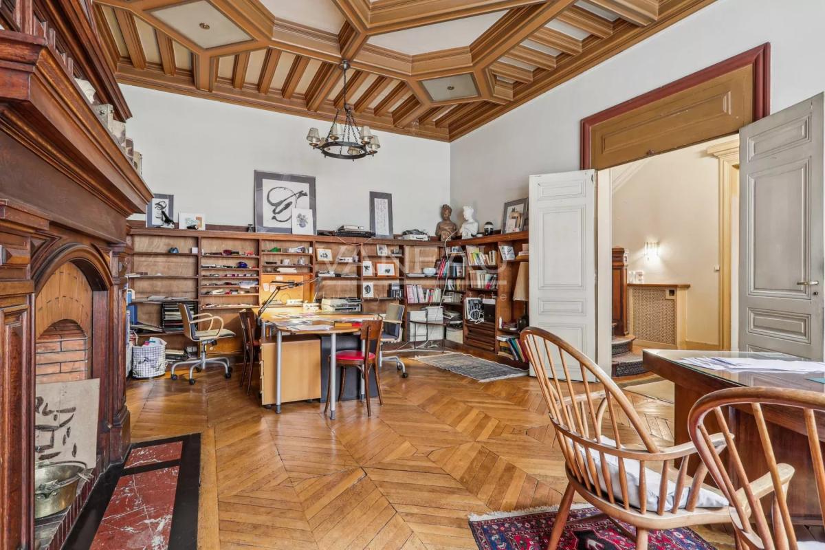 Paris VIe - Maison Bourgeoise, à quelques pas du jardin du Luxembourg