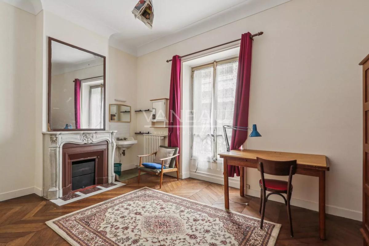 Paris VIe - Maison Bourgeoise, à quelques pas du jardin du Luxembourg