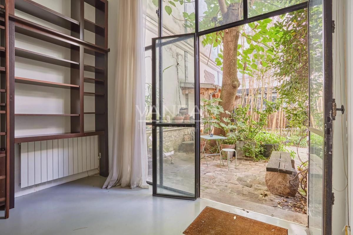 Paris Xe - Albert Thomas / Lancry - Charmant loft sur une cour arborée avec espace extérieur.