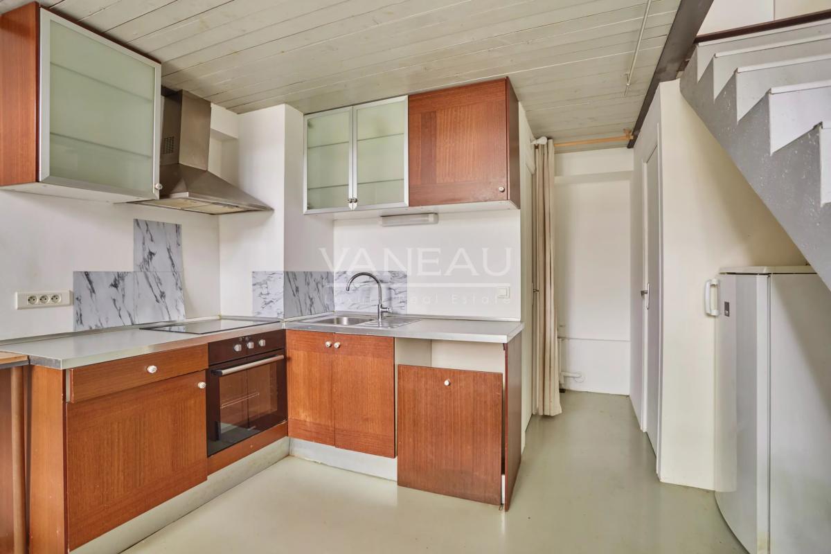 Paris Xe - Albert Thomas / Lancry - Charmant loft sur une cour arborée avec espace extérieur.
