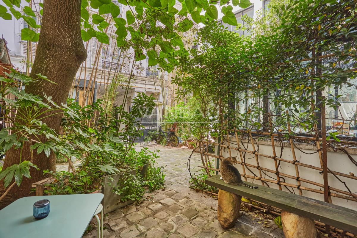 Paris Xe - Albert Thomas / Lancry - Charmant loft sur une cour arborée avec espace extérieur.