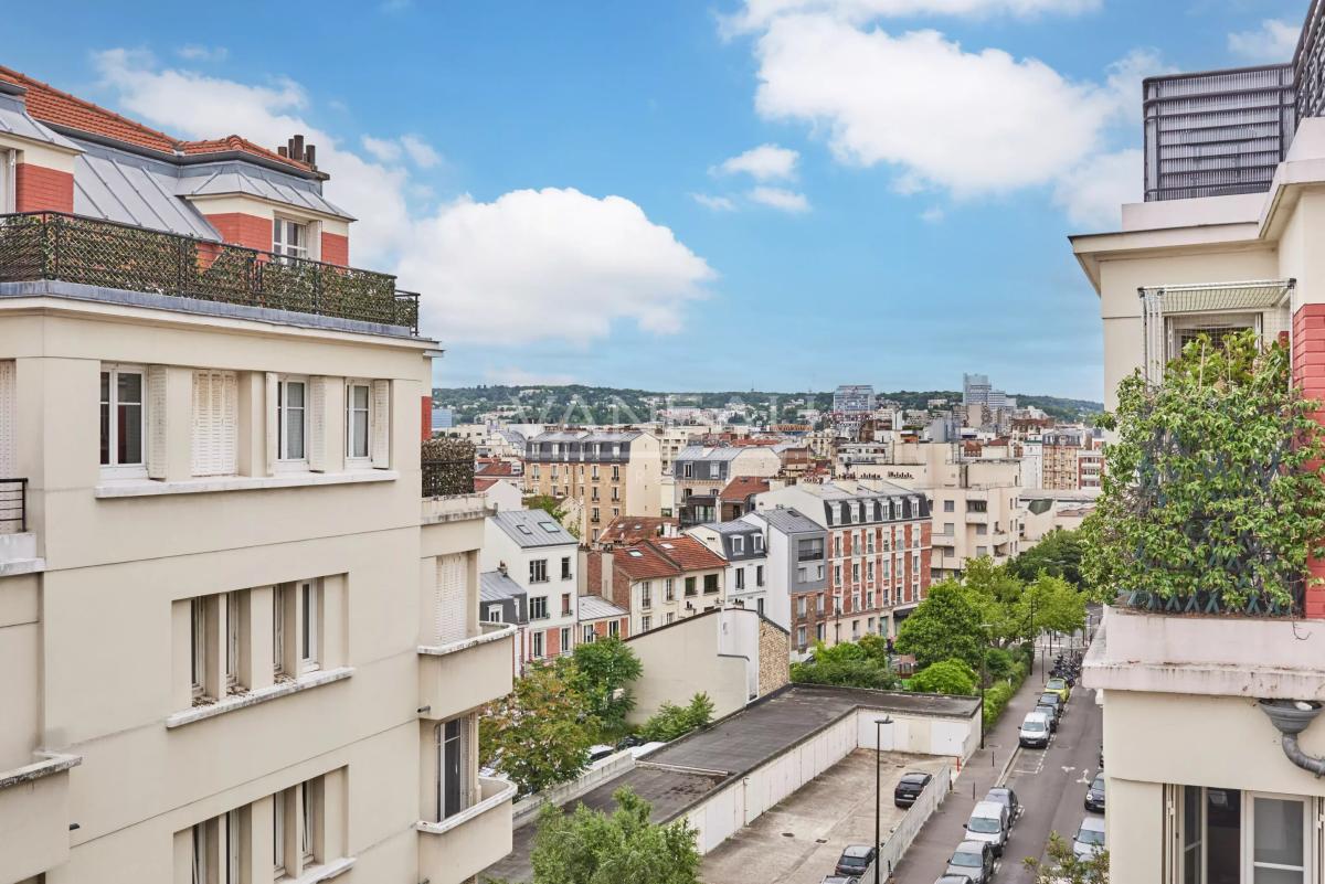 Victor Hugo/thiers : 3 pièces en étage avec balcon