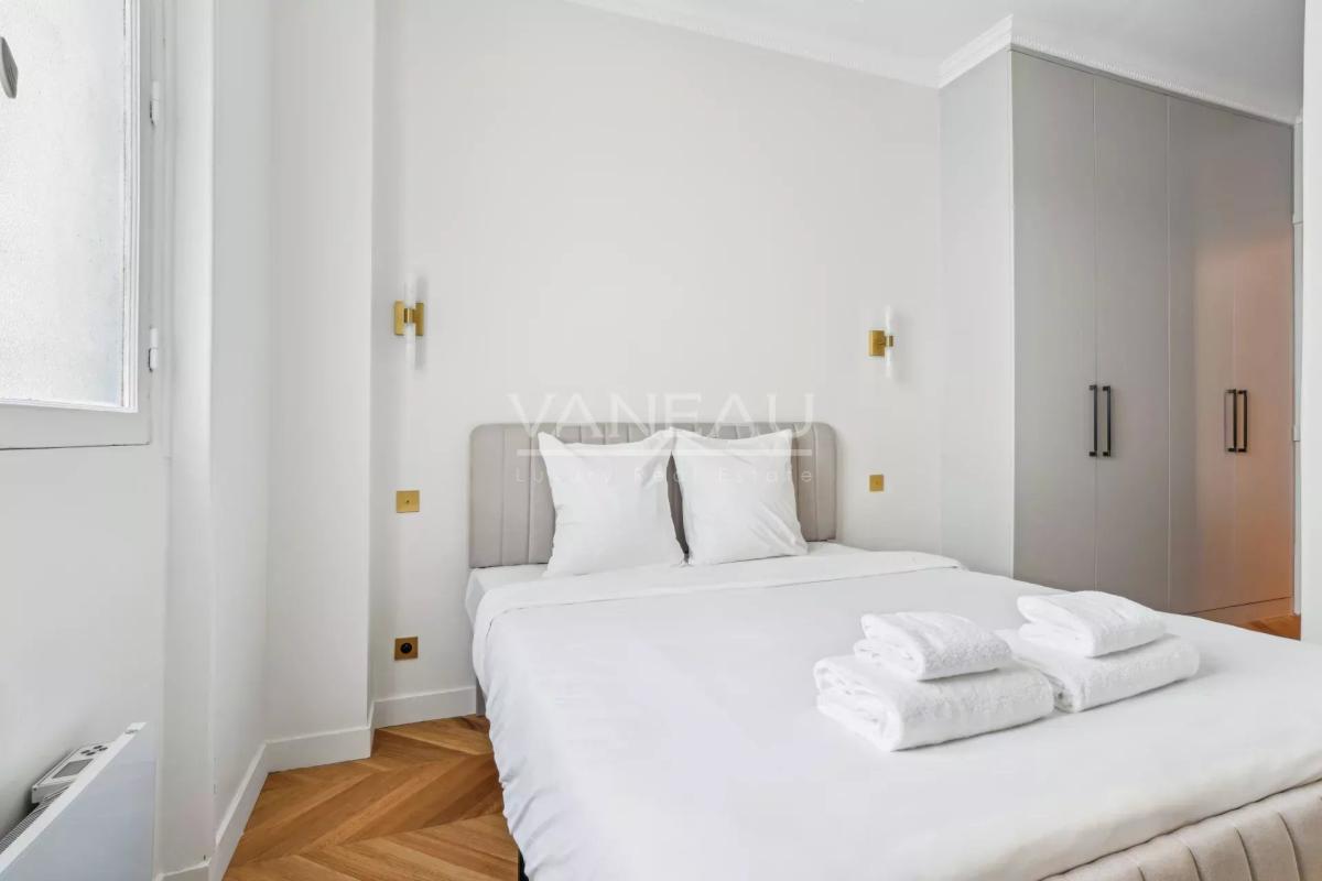 Paris XVIe-Trocadéro-Superbe appartement de 7 pièces prêt à vivre.