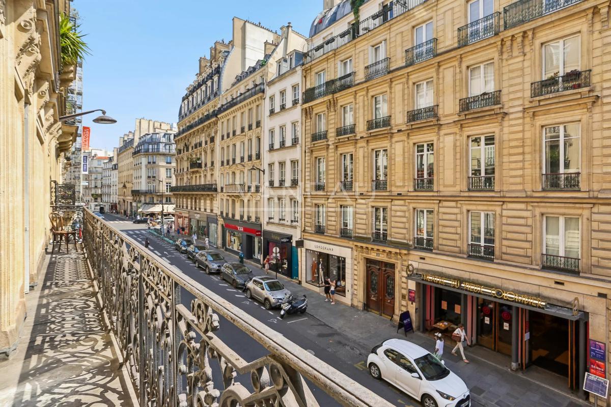 Paris VI - Saint-Sulpice / Saint Germain-des-Prés - Appartement deux pièces - Balcon - Cave