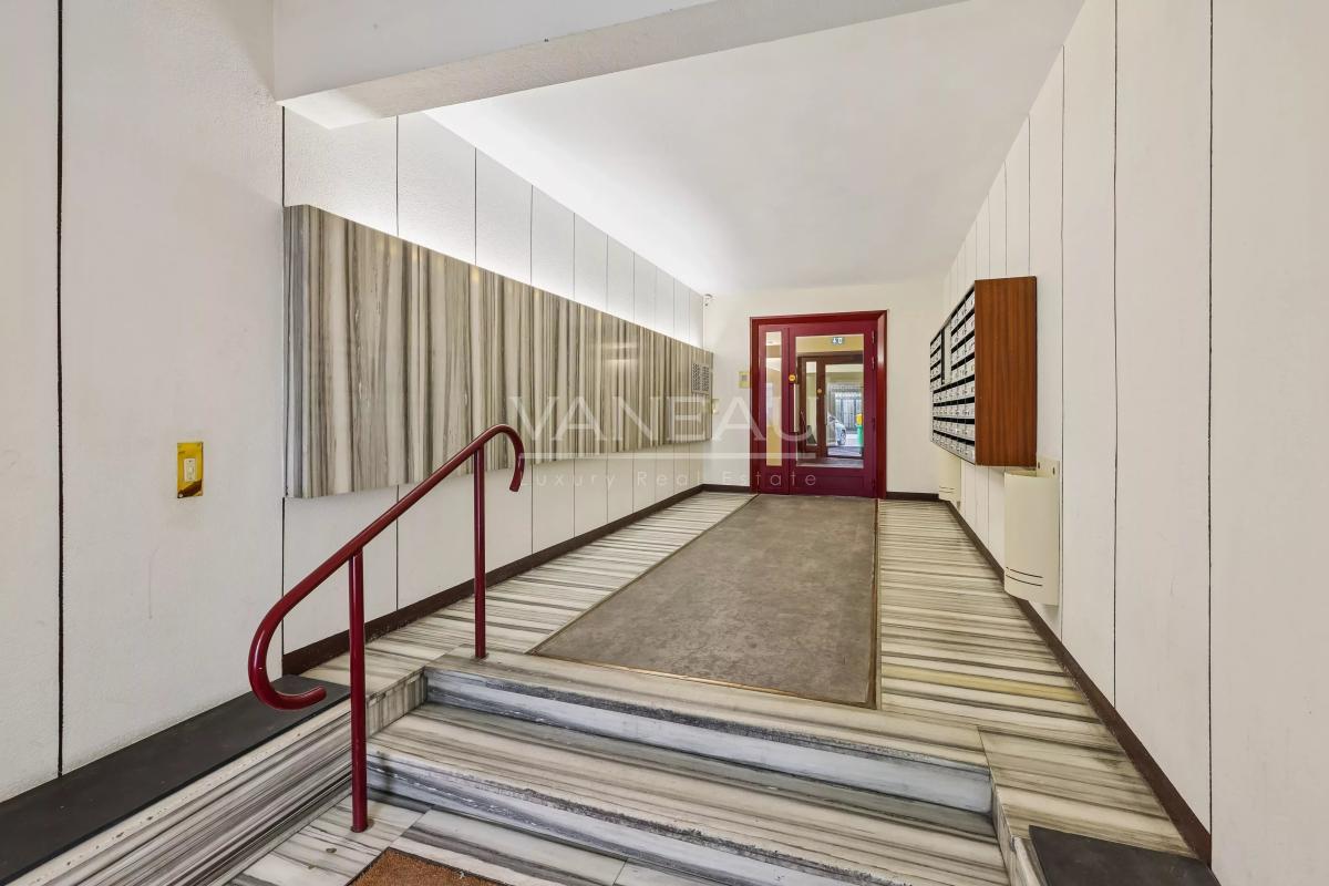 Paris XVe - Convention - Studio - vue dégagée