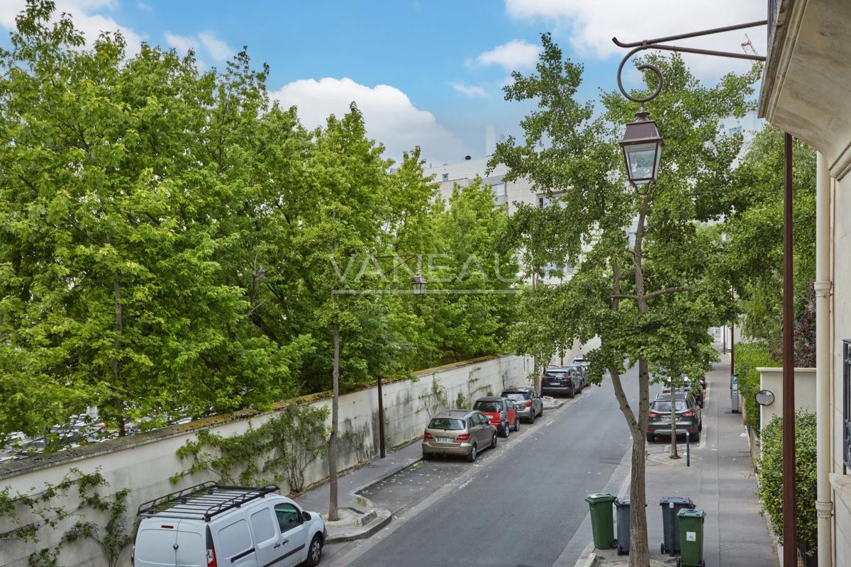 Neuilly- Pont de Neuillly - Proche Bois de Boulogne - Victor Noir