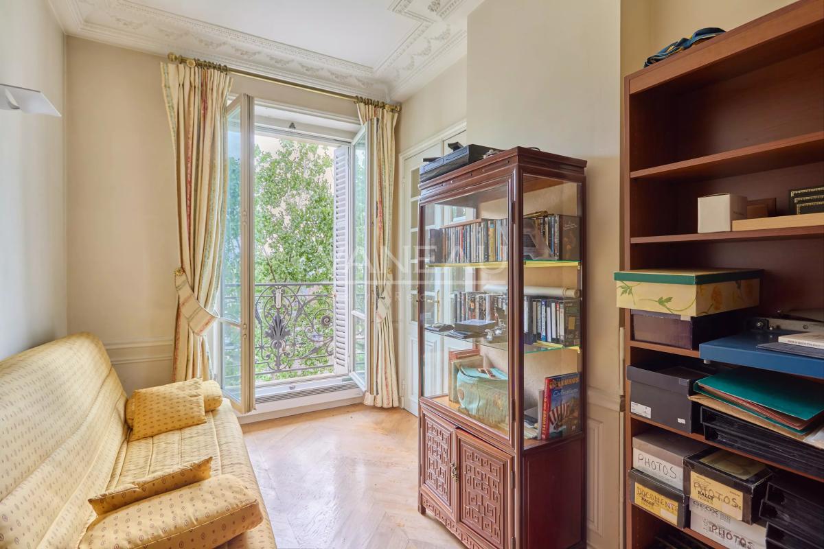 Paris IVᵉ - Appartement 4 pièces avec vue sur la Seine
