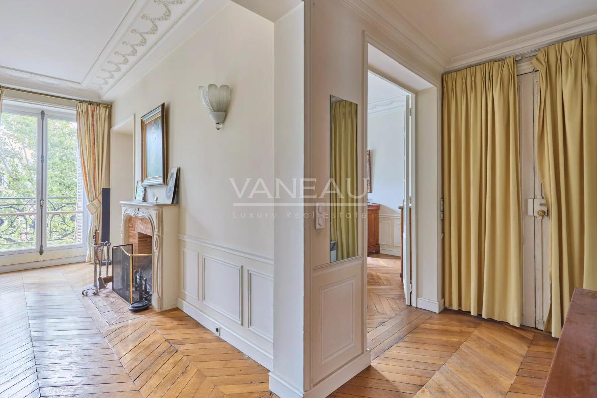 Paris IVe - Ile de la Cité -  Appartement 4 pièces avec vue sur la Seine