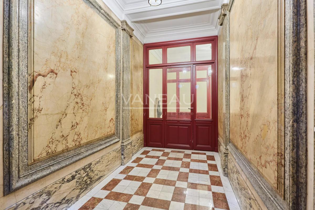 Paris IVᵉ - Appartement 4 pièces avec vue sur la Seine