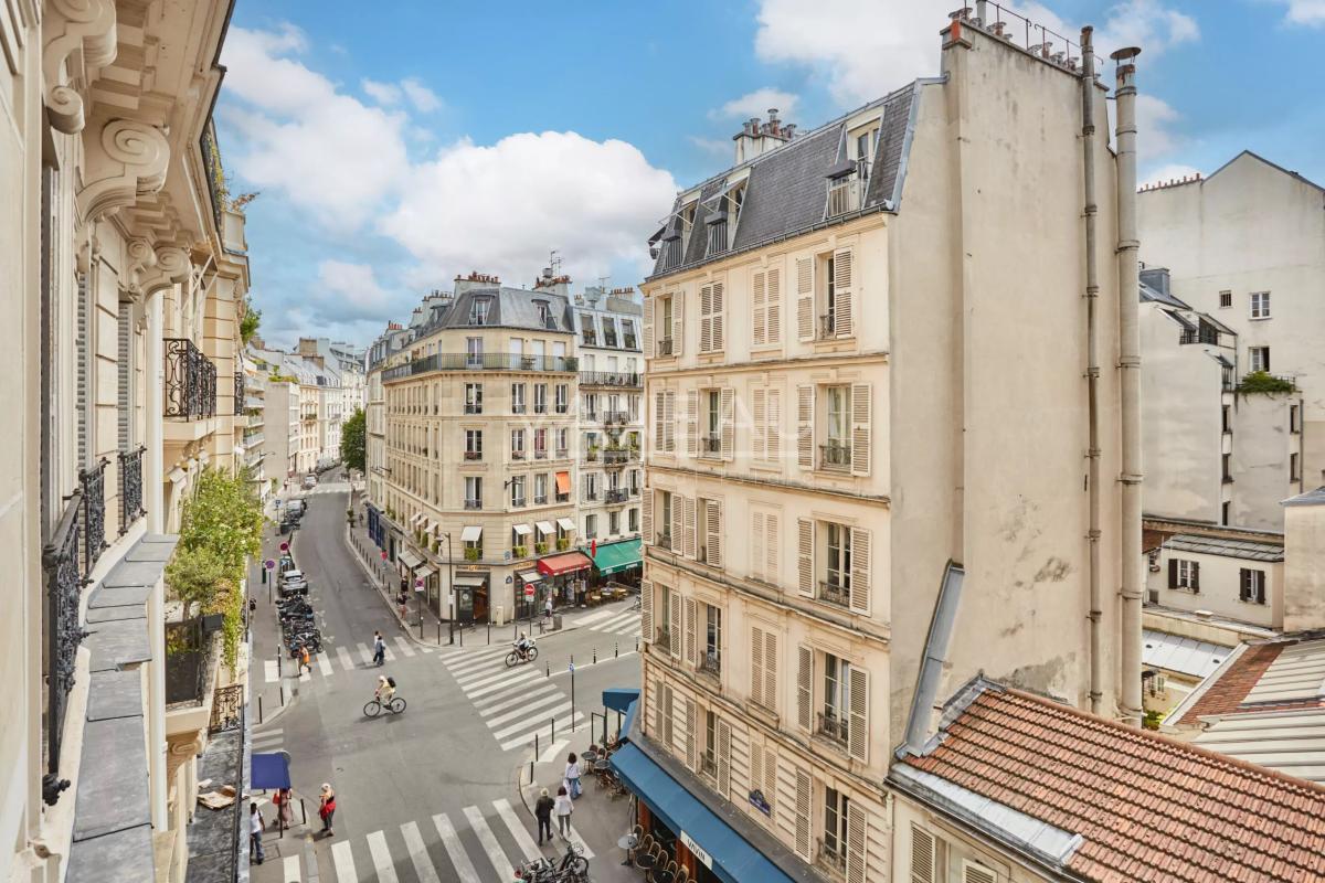 Vavin / Notre-Dame-des-Champs - Trois pièces en étage élevé