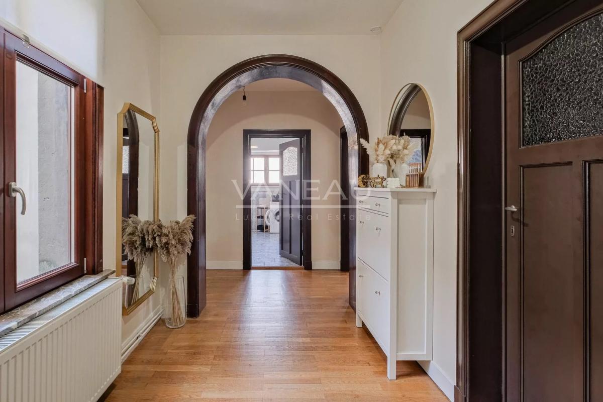 Magnifique Hôtel de maître de ± 600 m², jardin et garage