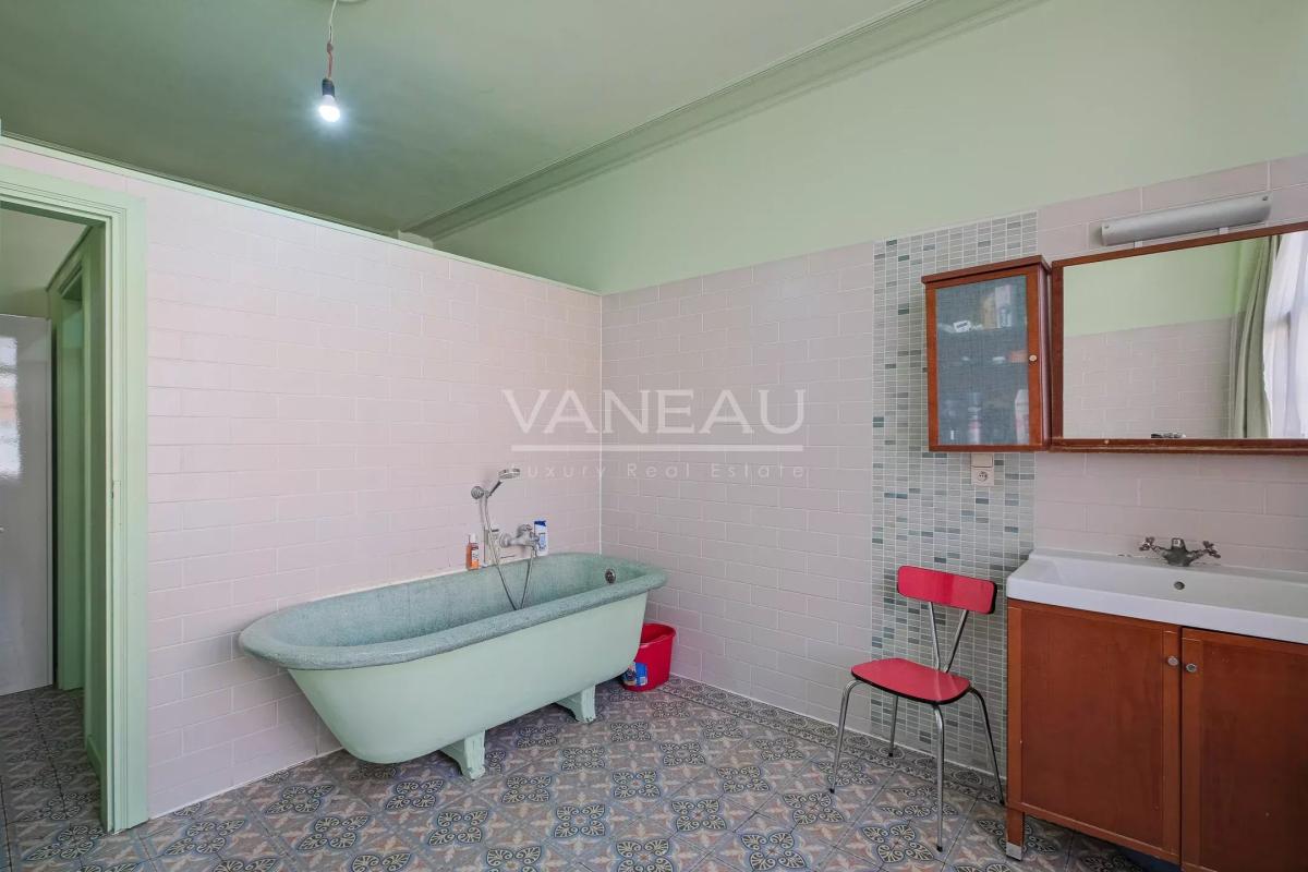 Magnifique Hôtel de maître de ± 600 m², jardin et garage