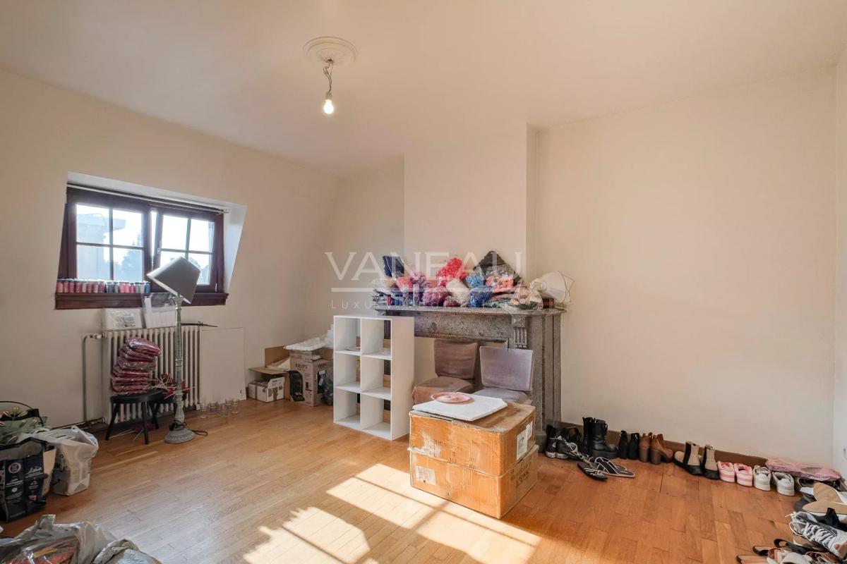 Magnifique Hôtel de maître de ± 600 m², jardin et garage