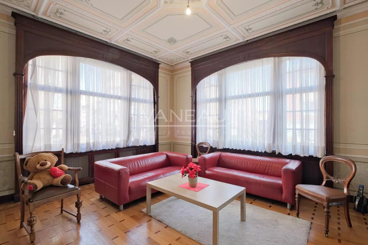 Magnifique Hôtel de maître de ± 600 m², jardin et garage