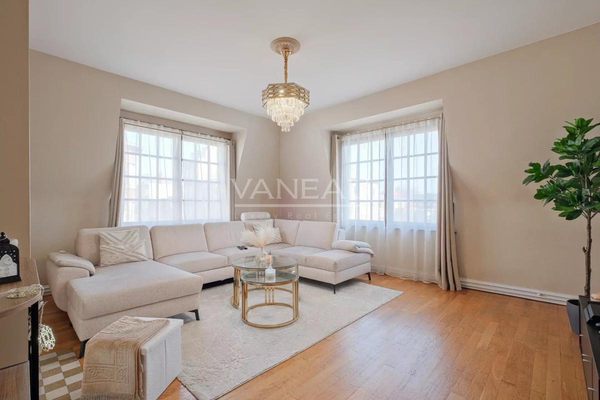 Magnifique Hôtel de maître de ± 600 m², jardin et garage