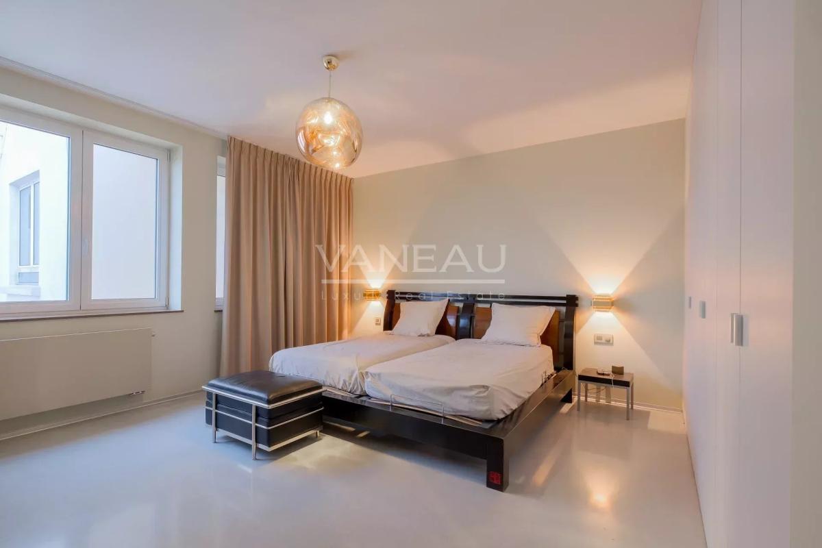 SOMPTUEUX PENTHOUSE AVEC VUE UNIQUE SUR LE CINQUANTENAIRE