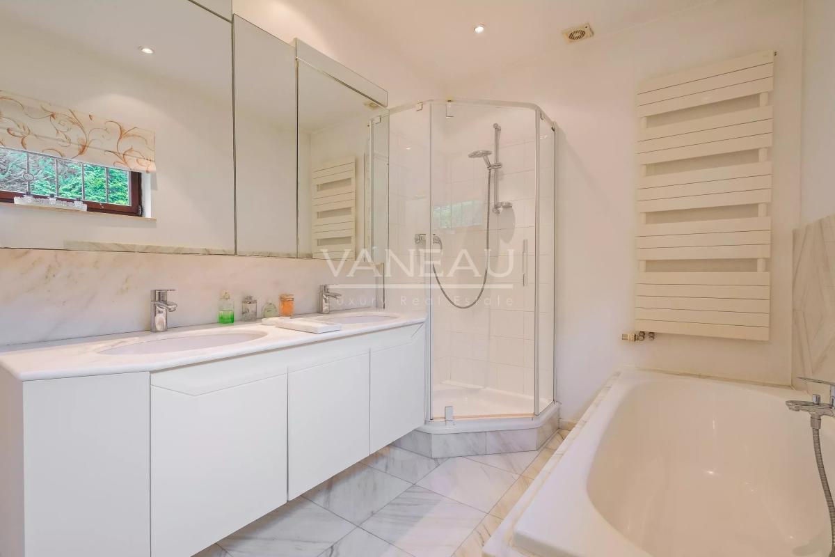 Superbe villa 4 chambres + jardin à Uccle !