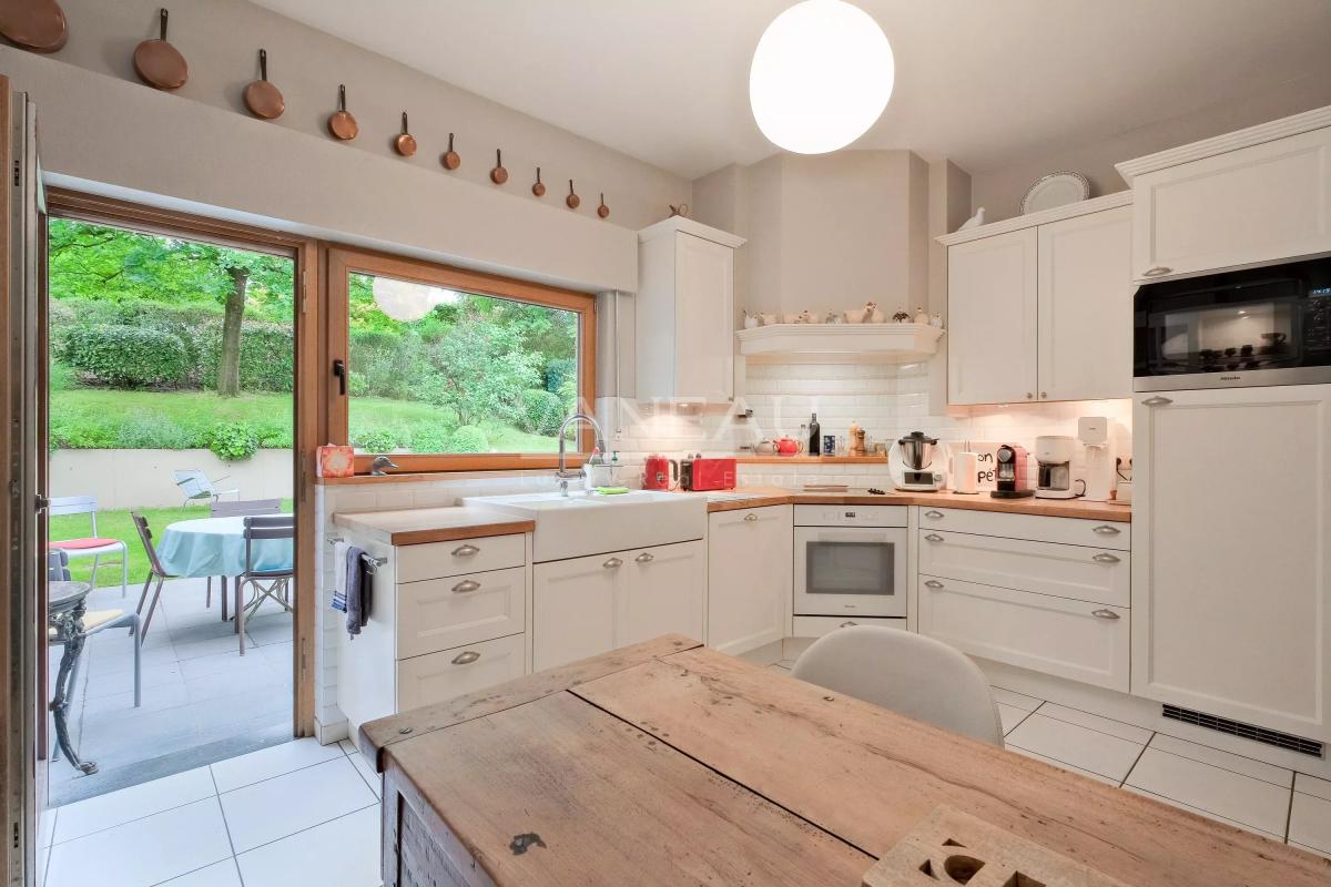 Superbe villa 4 chambres + jardin à Uccle !