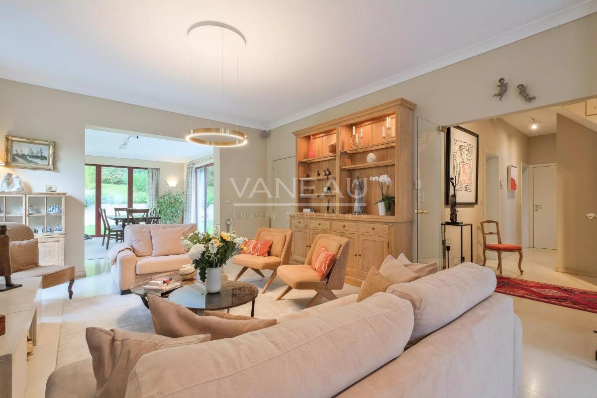 Superbe villa 4 chambres + jardin à Uccle !