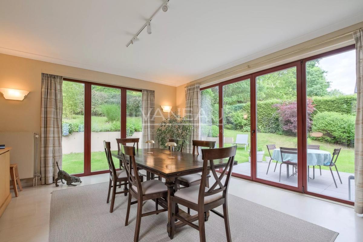 Superbe villa 4 chambres + jardin à Uccle !