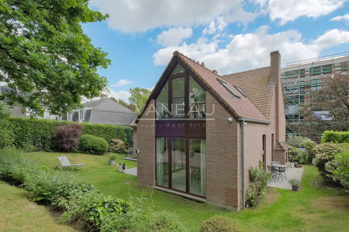 Superbe villa 4 chambres + jardin à Uccle !