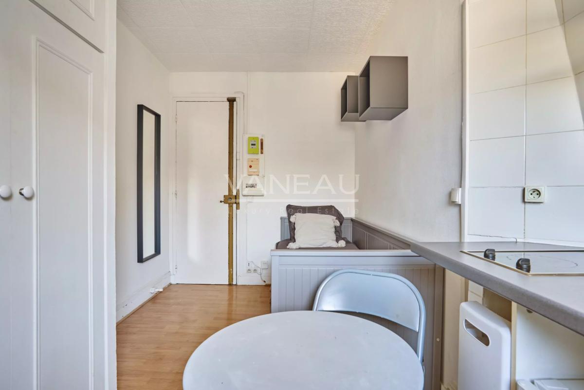 Exclusivité - Paris XVIe - MUETTE - Charmante Studette meublée