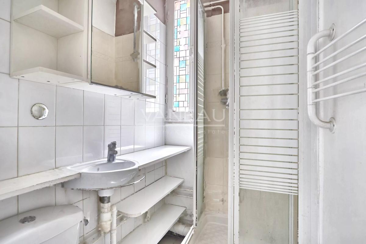 PARIS XI - 2p - 22m² - A rafraichir