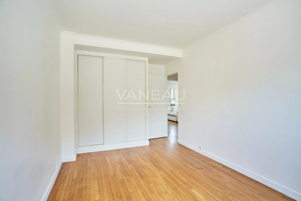 Boulogne proche Porte de Saint Cloud 3 pièces 62.67 m²