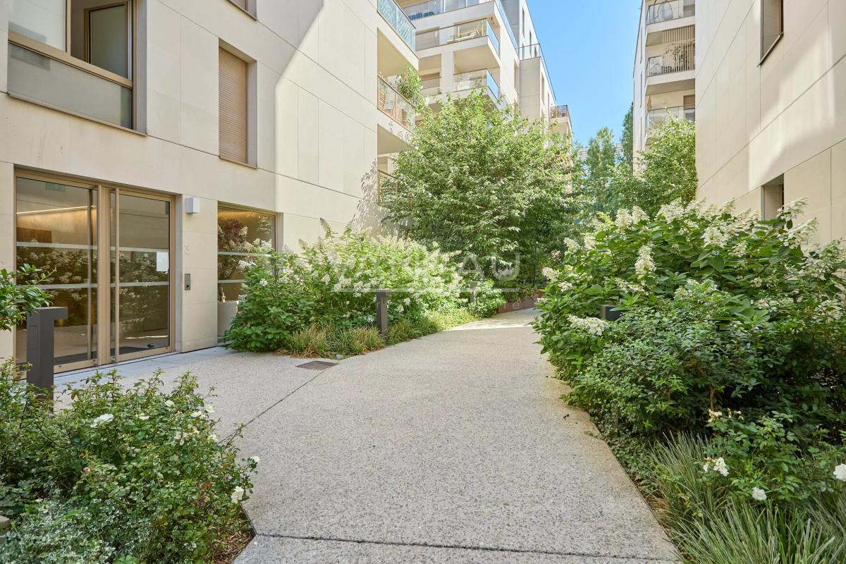 Familial - Trois chambres - Immeuble 2023 - Loggias et Parkings