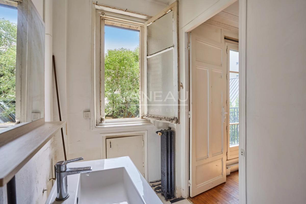 studio calme et sans vis à vis, vue ciel et verdure