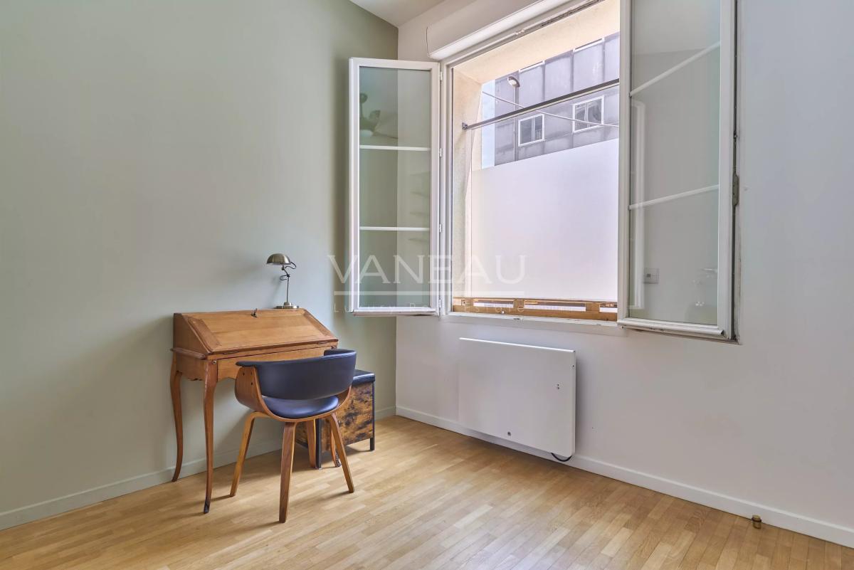 Boulogne-Billancout - Juste Limite Paris XVIè - Jardin intérieur à usage Privatif, rue Résidentielle