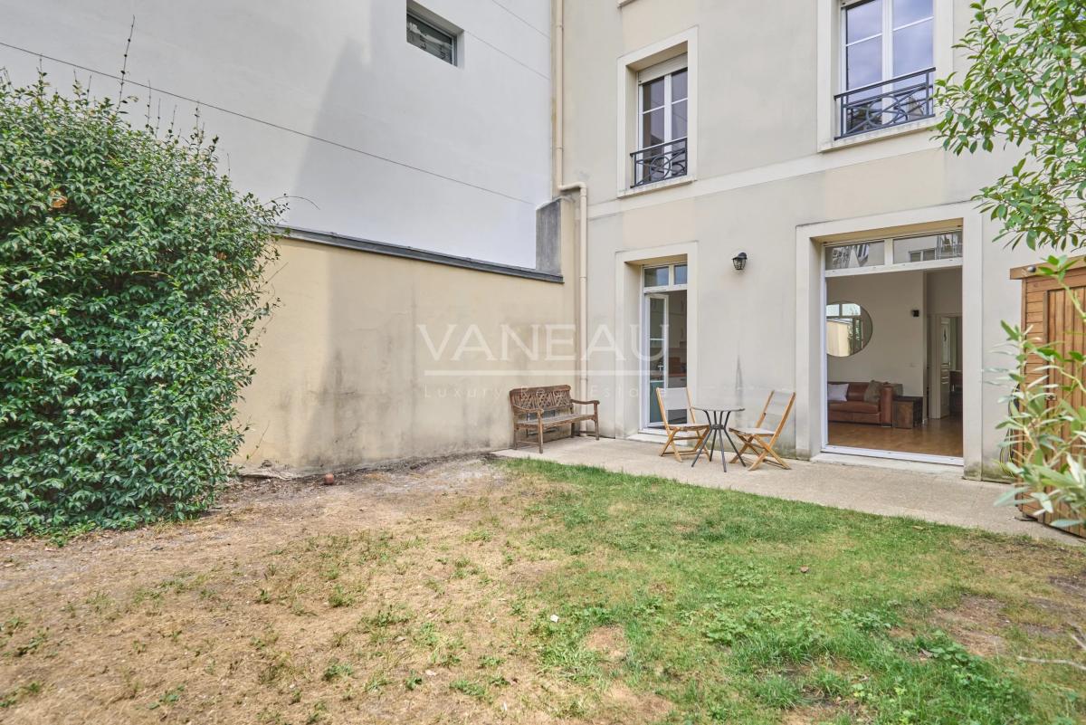 Boulogne-Billancout - Juste Limite Paris XVIè - Jardin intérieur à usage Privatif, rue Résidentielle