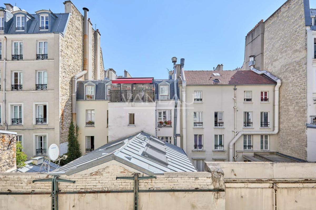 Paris VII - Rue Cler