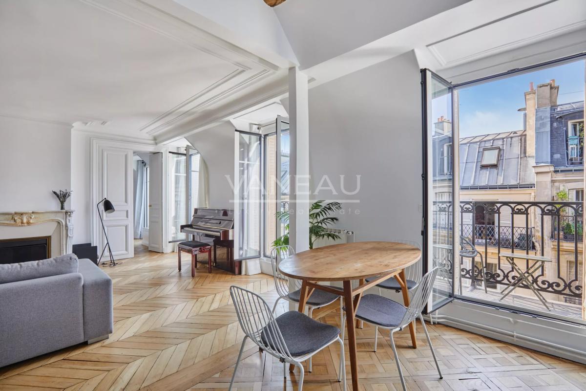 Appartement 4 Pièces - 97.30m² - Bail code Civil 11 mois