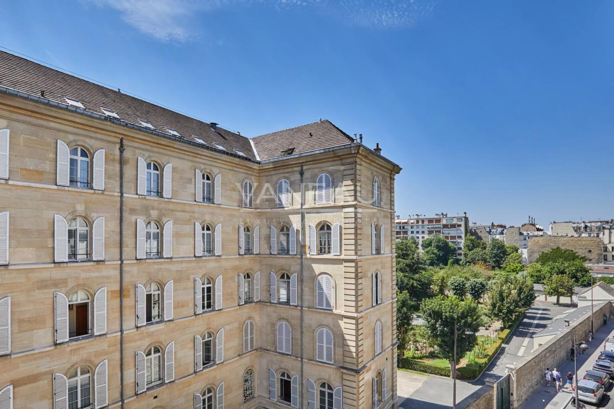 PARIS 7 - RUE DE BABYLONE - 2 chambres