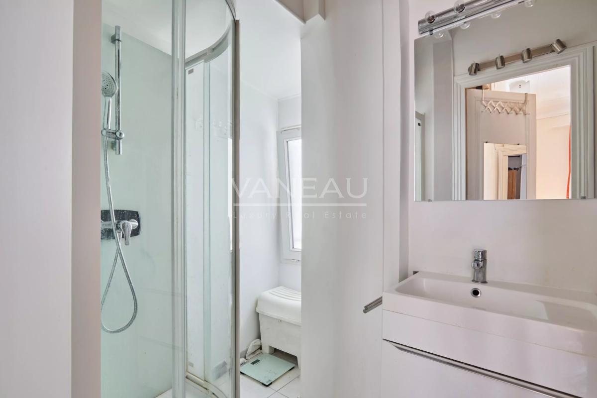 PARIS 7 - RUE DE BABYLONE - 2 chambres