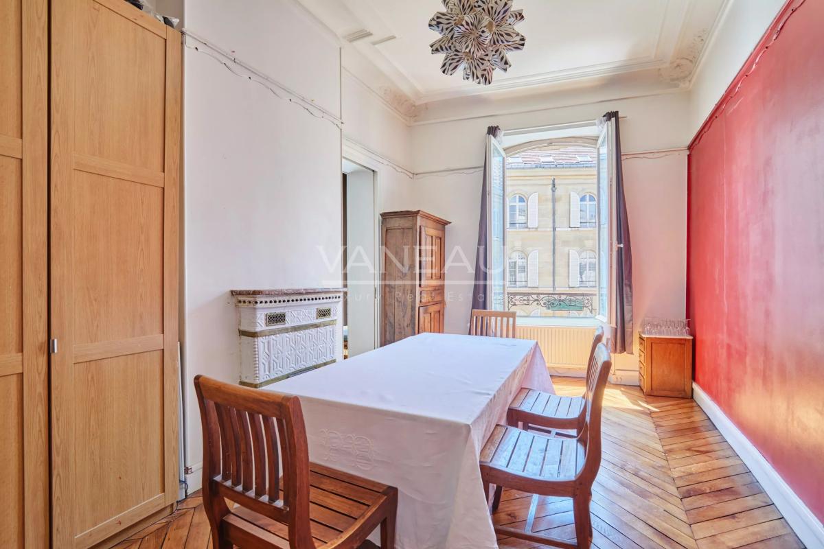 PARIS 7 - RUE DE BABYLONE - 2 chambres