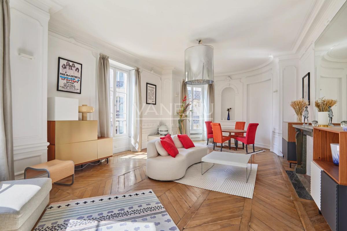 Nouvelle Athènes - 2 pièces d'exception mêlant charme de l'ancien et ambiance loft -
