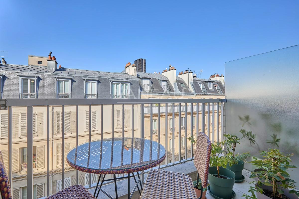 Paris VIe - Vavin / Notre-Dame-des-Champs - Appartement familial en étage élevé