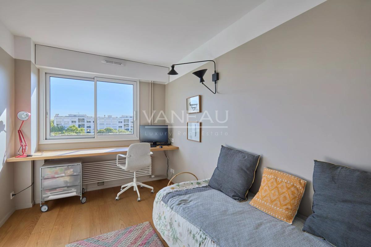 Paris VIe - Vavin / Notre-Dame-des-Champs - Appartement familial en étage élevé