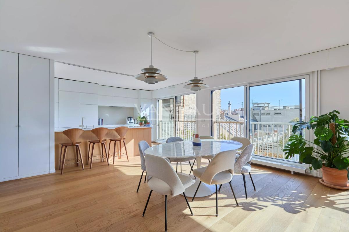 Paris VIe - Vavin / Notre-Dame-des-Champs - Appartement familial en étage élevé