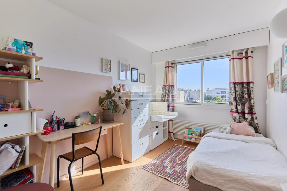 Paris VIe - Vavin / Notre-Dame-des-Champs - Appartement familial en étage élevé