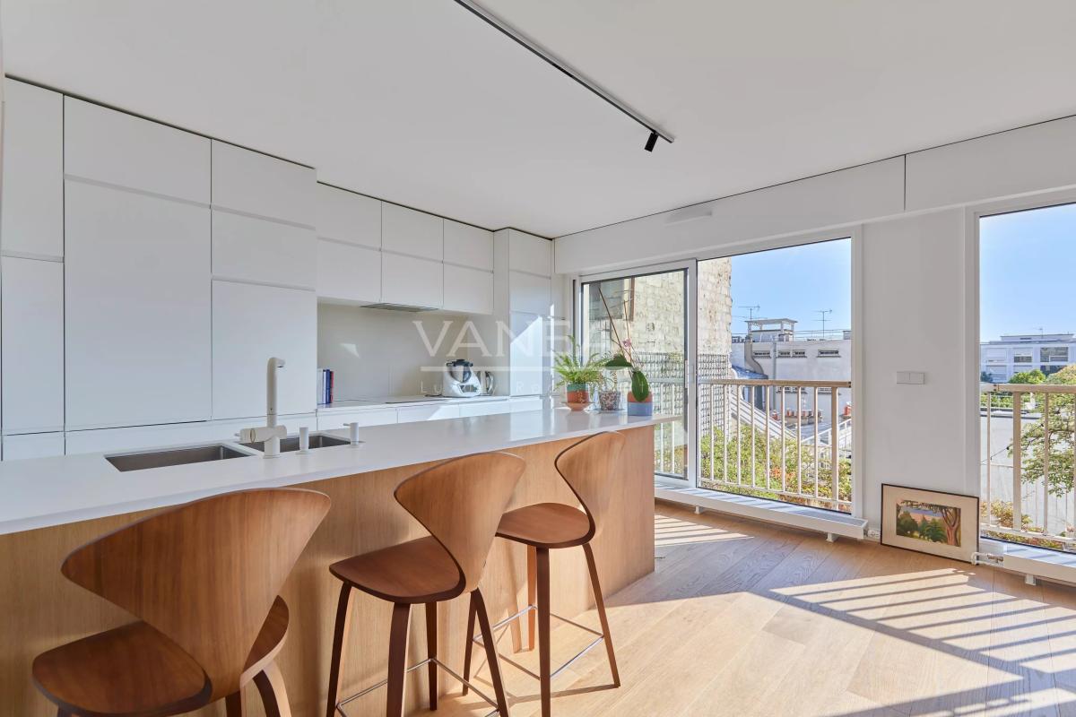 Paris VIe - Vavin / Notre-Dame-des-Champs - Appartement familial en étage élevé