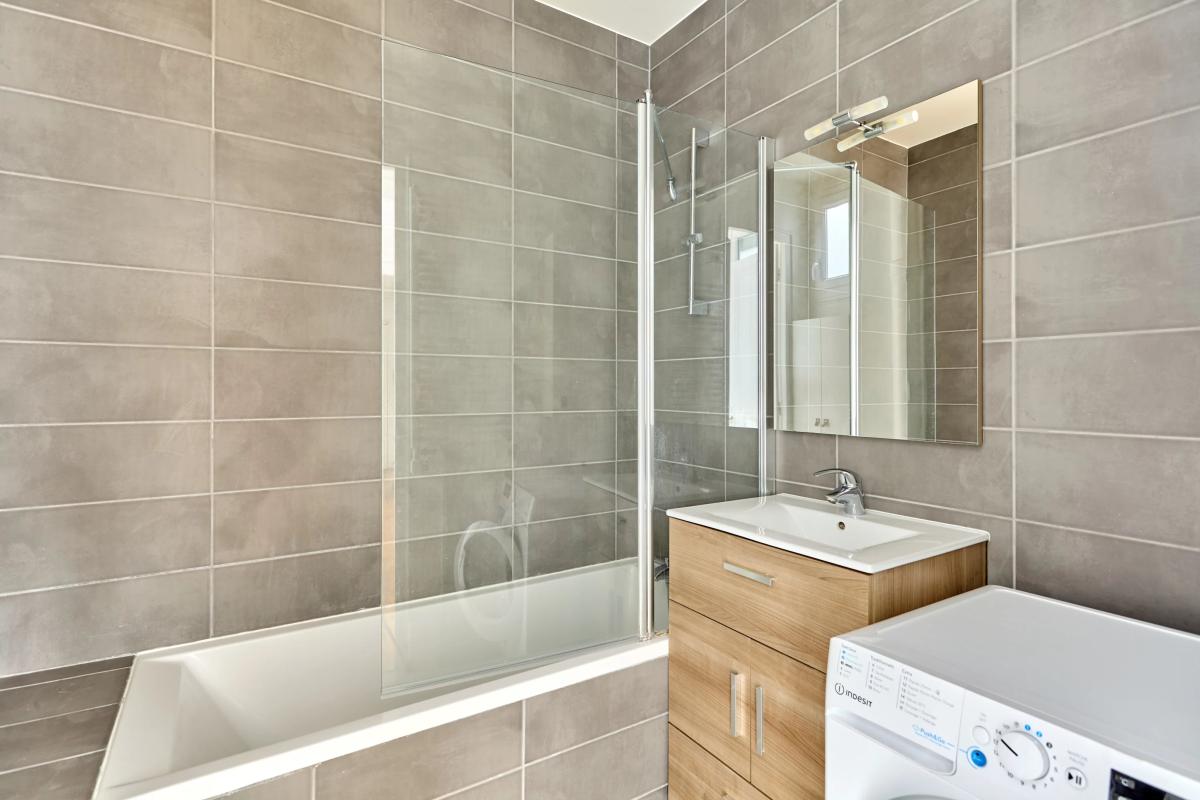 PARIS XVIIIème  3 pièces  54.90m²