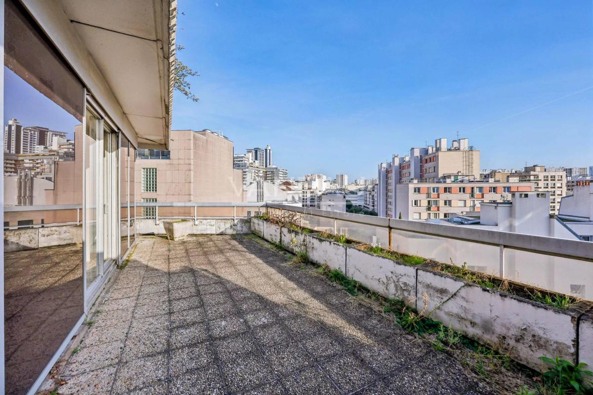 Place d'Alleray - 2 pièces avec terrasse et vue dégagée