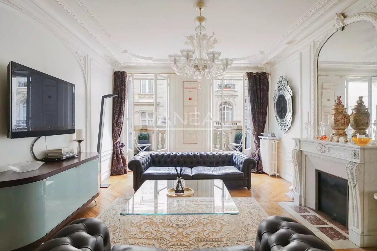 PARIS XVI - Chaillot | Élégant appartement de réception et familial de 210 m².