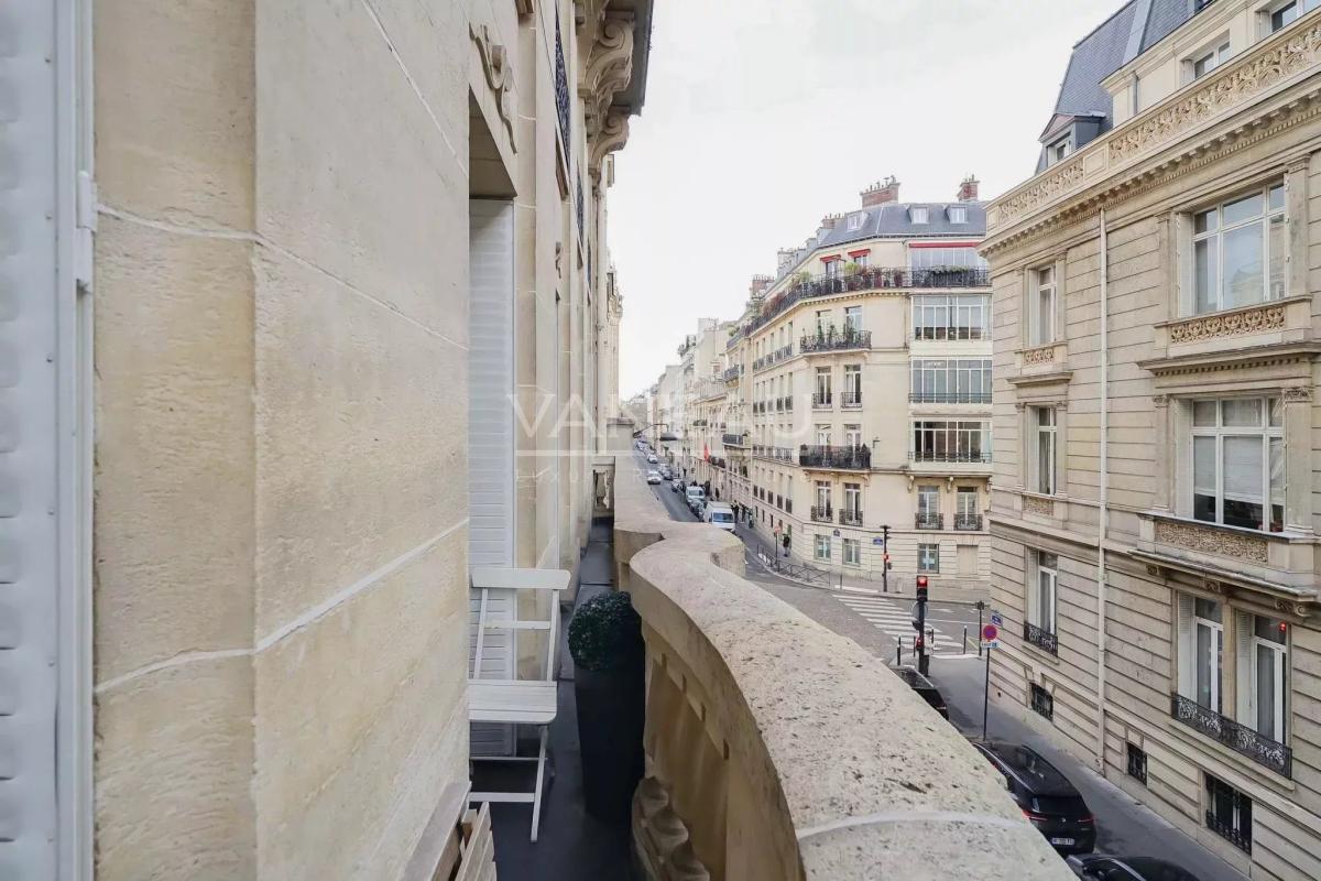 PARIS XVI - Chaillot | Élégant appartement de réception et familial de 210 m².
