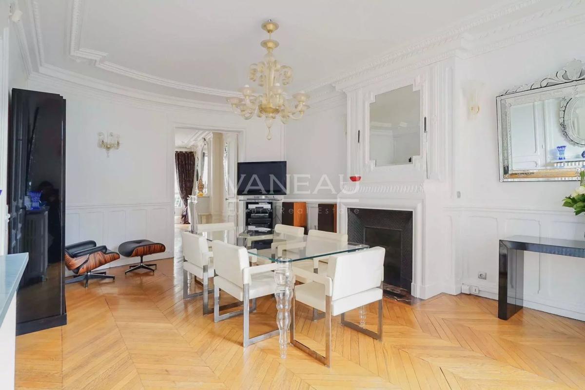PARIS XVI - Chaillot | Élégant appartement de réception et familial de 210 m².