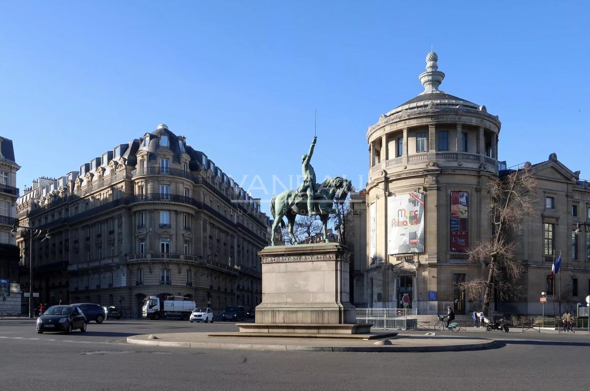 PARIS XVI - Chaillot | Élégant appartement de réception et familial de 210 m².