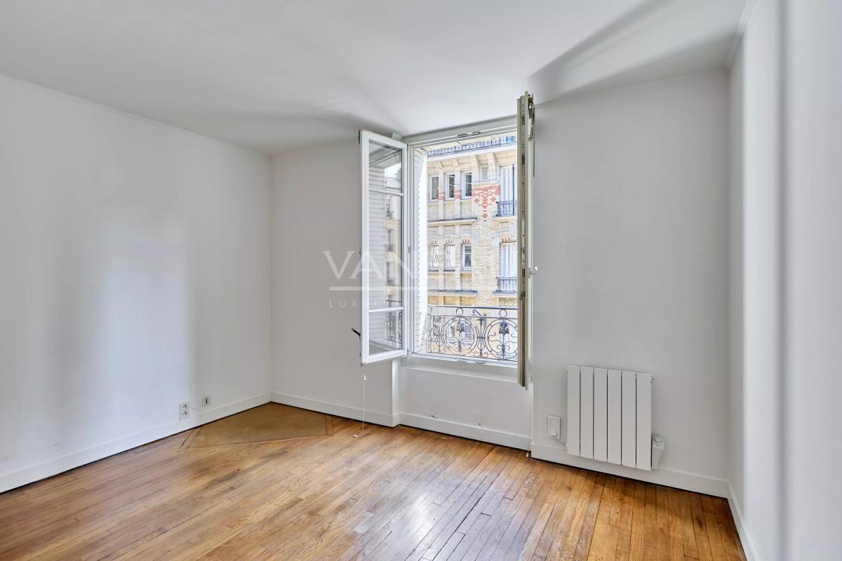 Trois pièces  en étage avec ascenseur